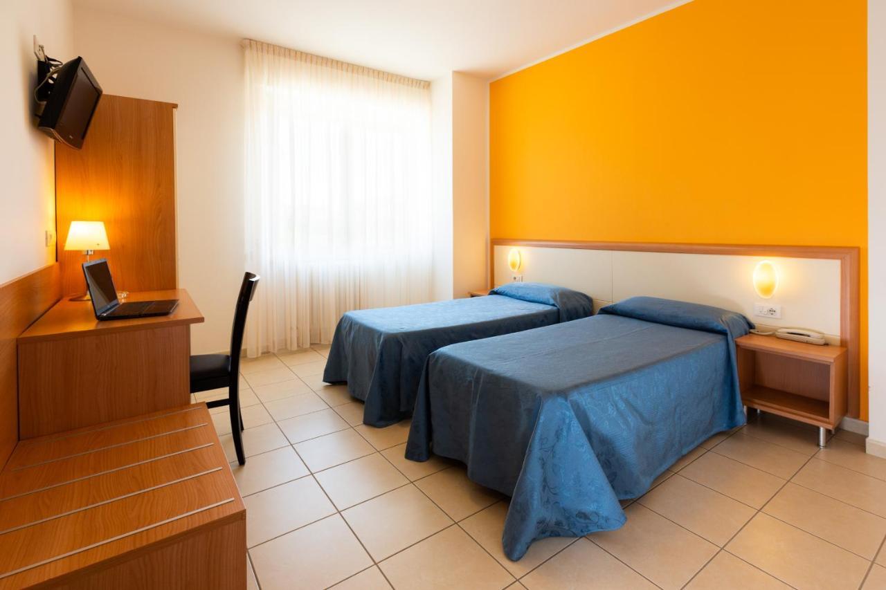 Hotel Belvedere Porto SantʼElpidio Εξωτερικό φωτογραφία