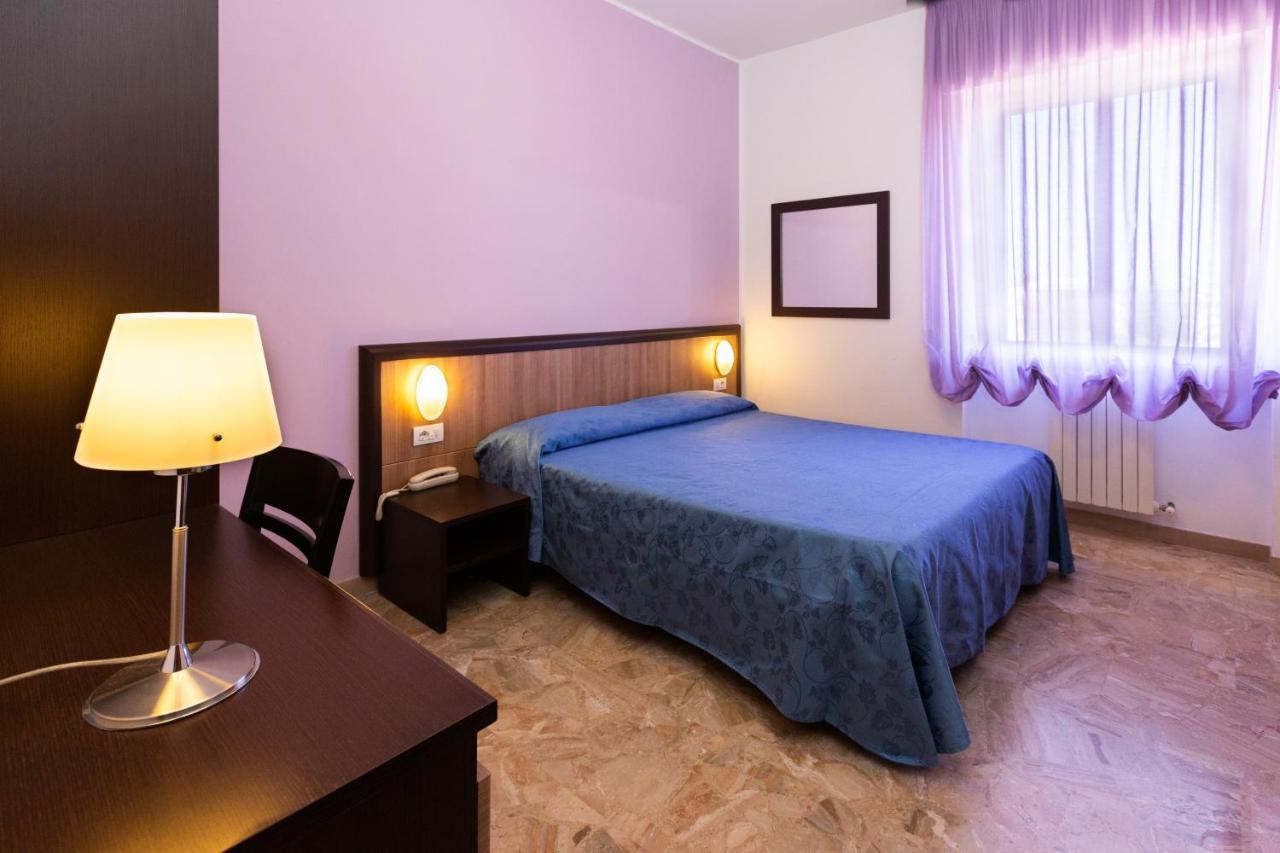 Hotel Belvedere Porto SantʼElpidio Εξωτερικό φωτογραφία