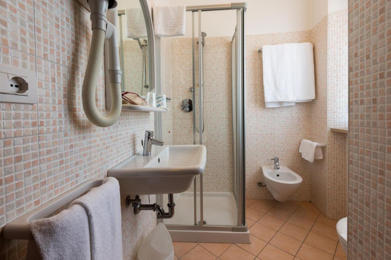 Hotel Belvedere Porto SantʼElpidio Εξωτερικό φωτογραφία