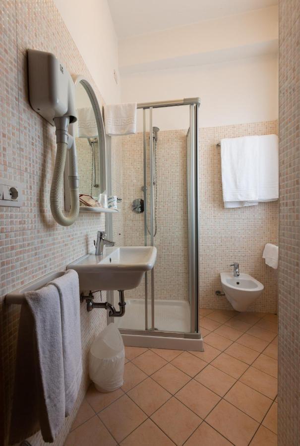Hotel Belvedere Porto SantʼElpidio Εξωτερικό φωτογραφία